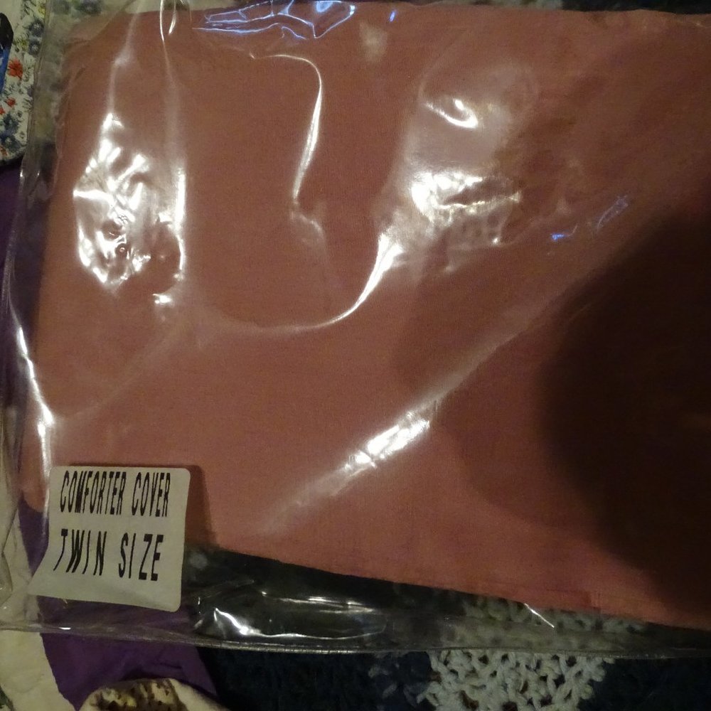 Twin size comforter cover, dusty rose, 62" x 88"